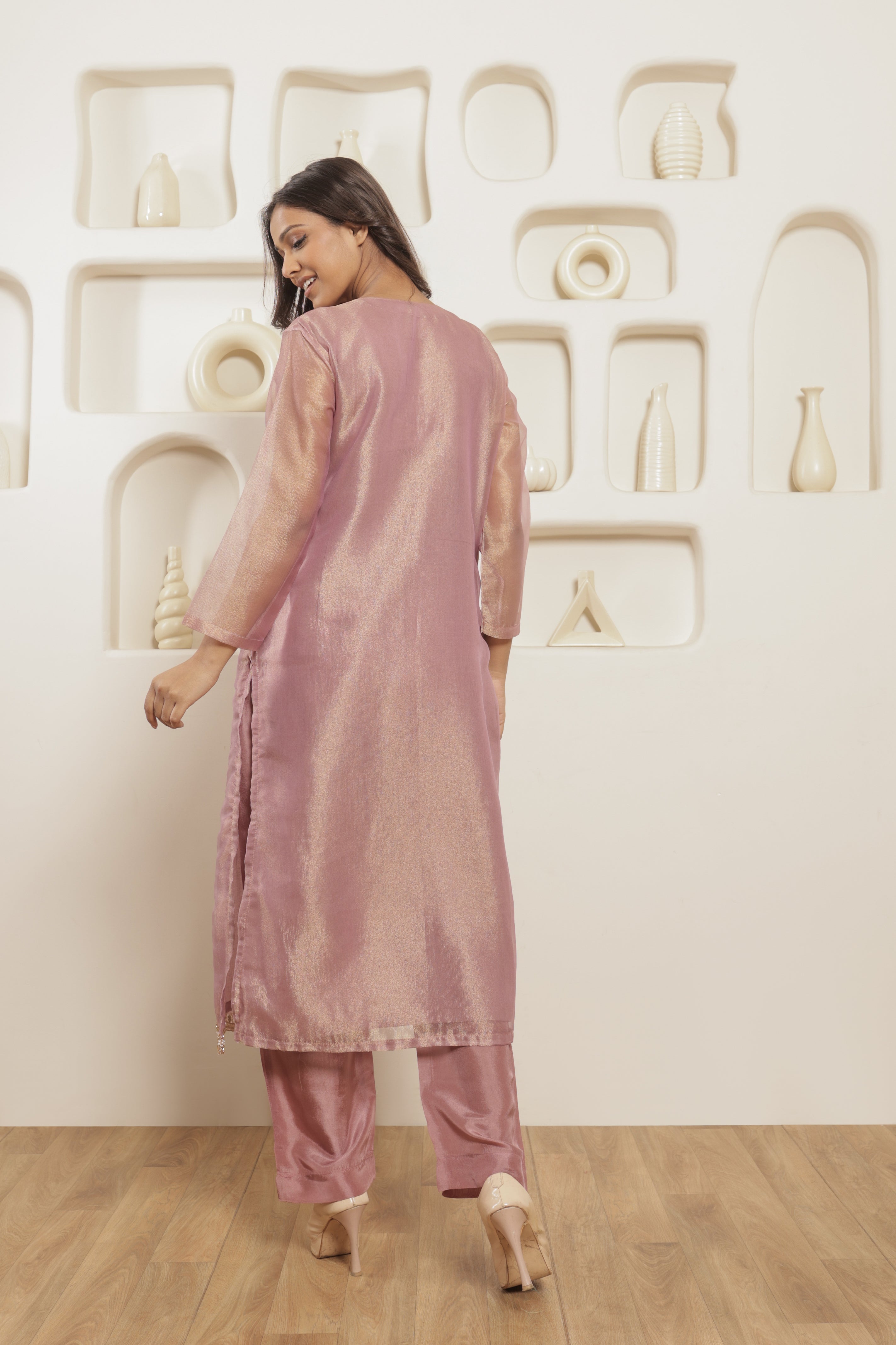 Alezia Tissue Embroidered Kurta Set with Dupatta - Blush Pink