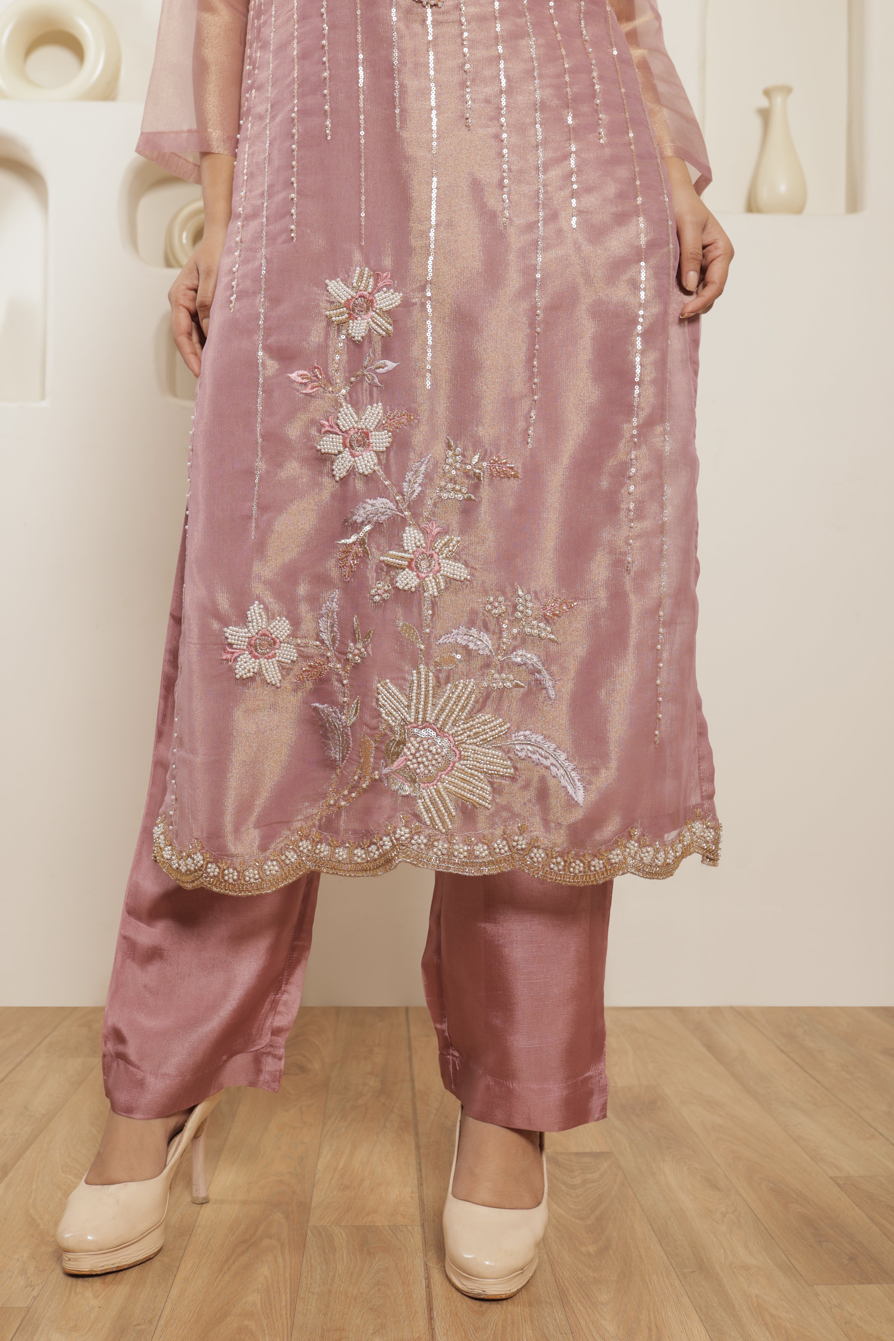 Alezia Tissue Embroidered Kurta Set with Dupatta - Blush Pink