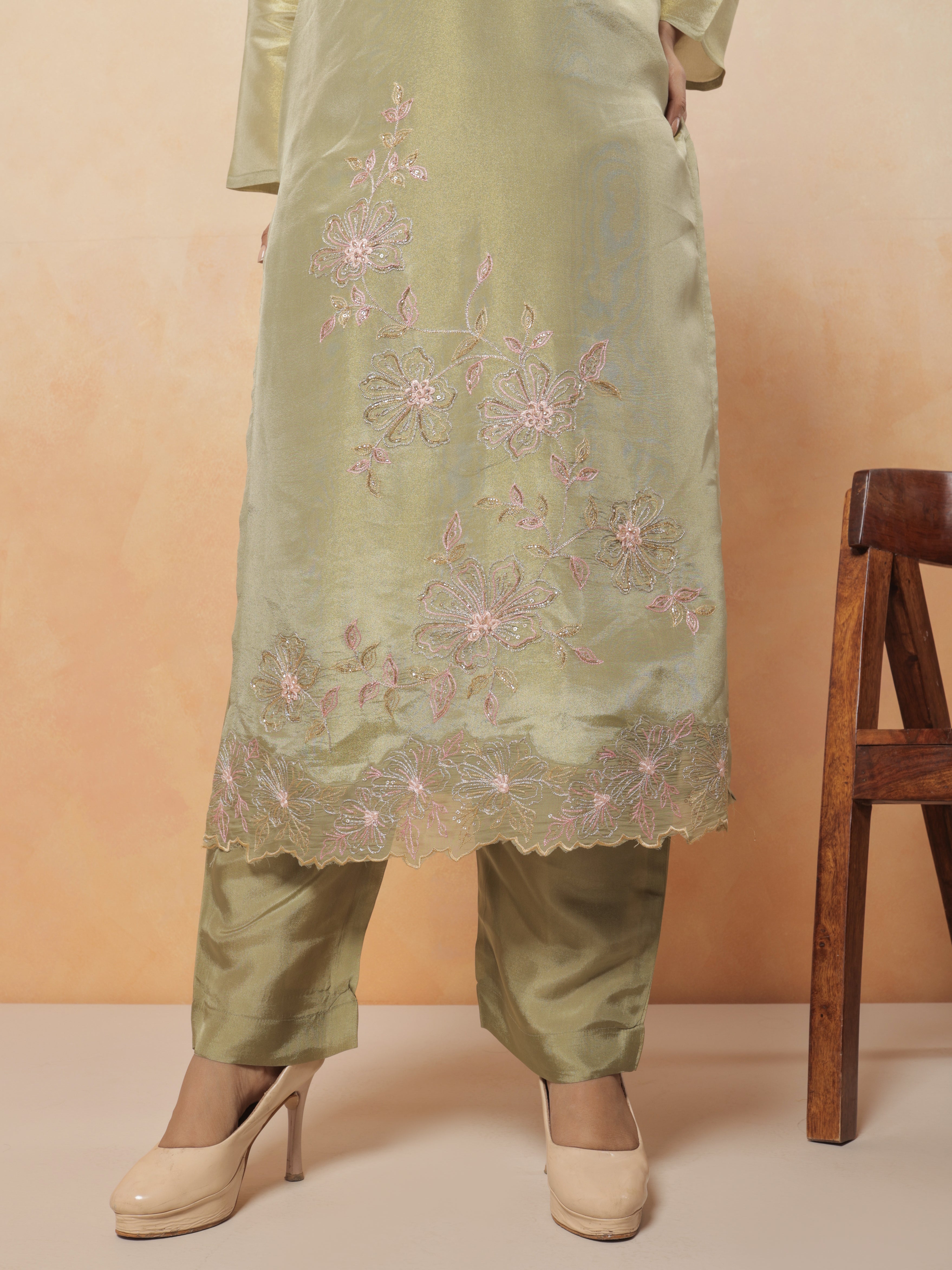 Zayna Tissue Embroidered Kurta Set with Pure Organza Dupatta - Sage Green