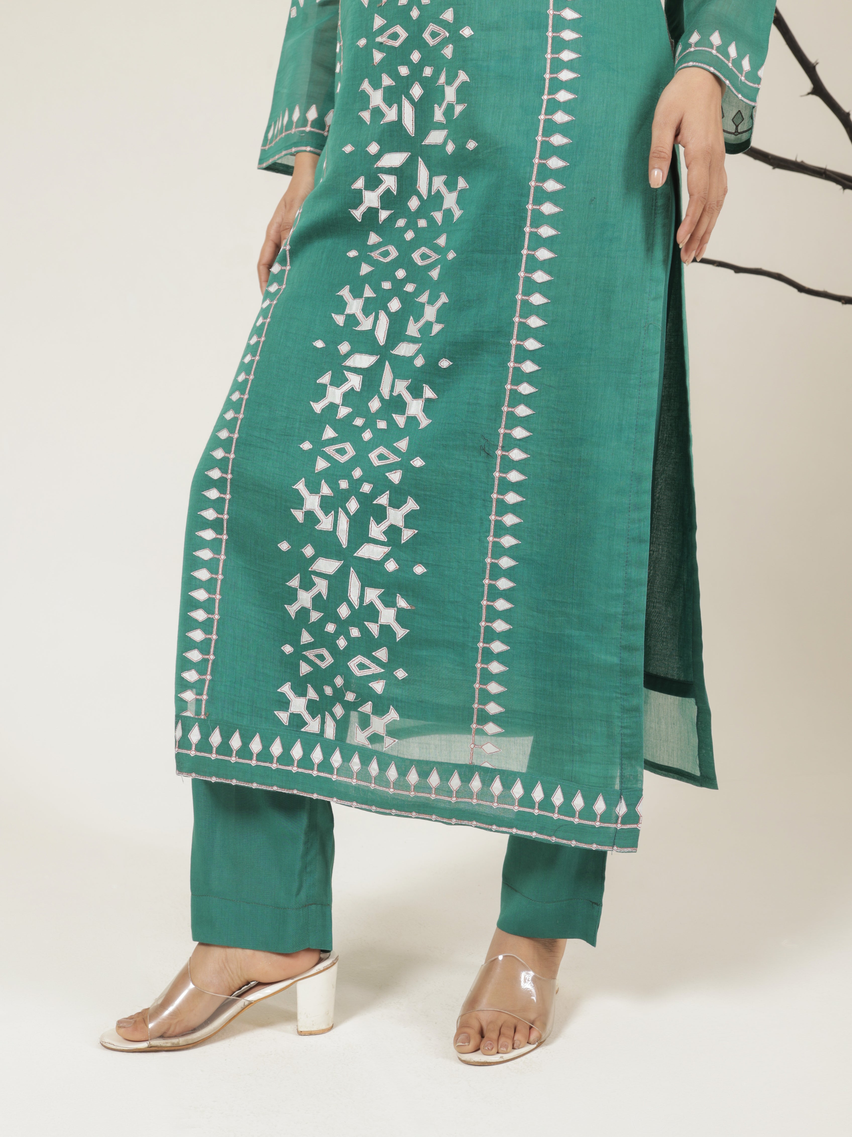 Aarya Pure Mul Chanderi Embroidered Kurta Set with Dupatta - Emerald Green