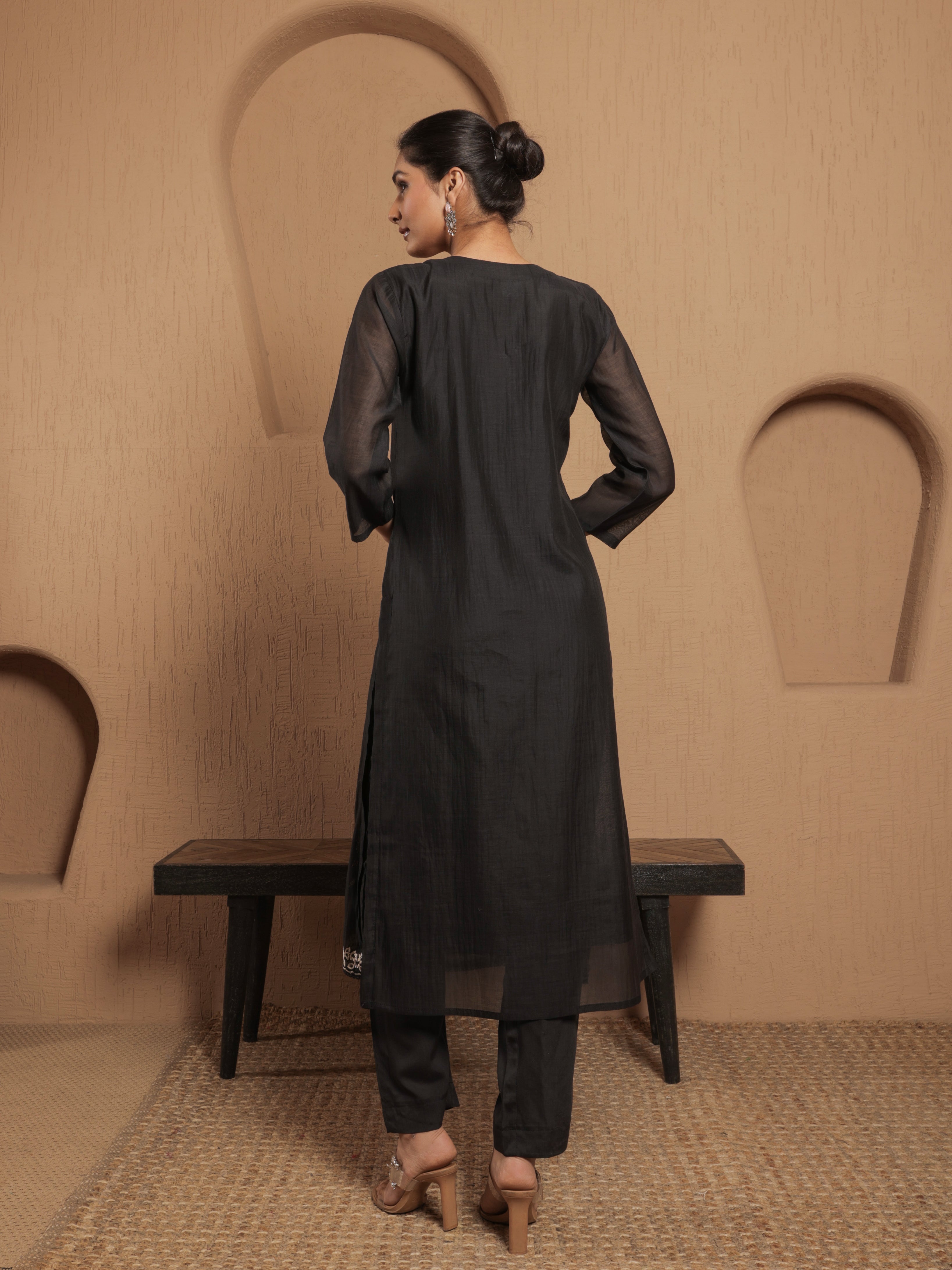 Ruhani Pure Mul Chanderi Embroidered Kurta Set with Dupatta - Black