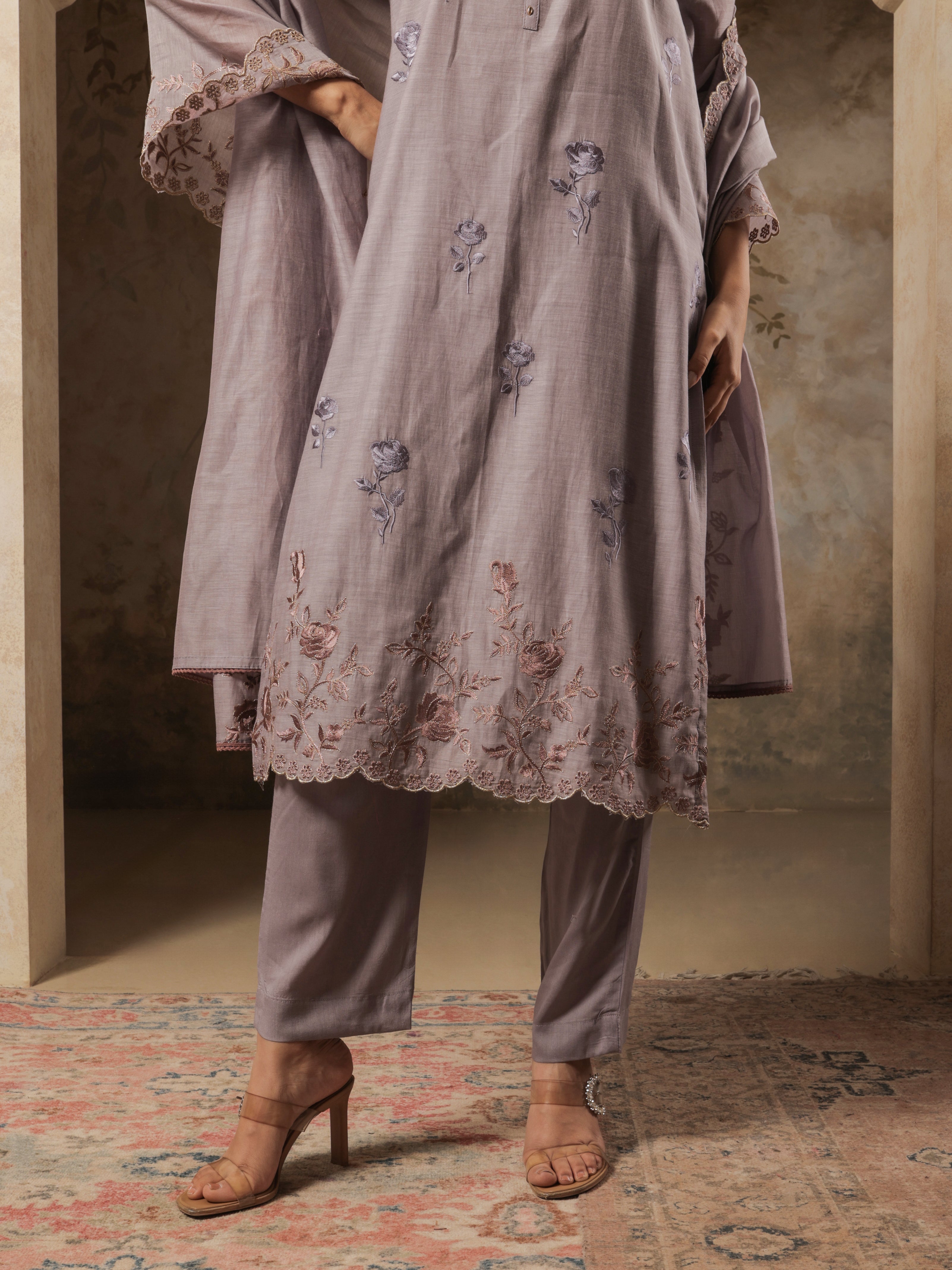 Zyra Pure Mul Chanderi Embroiderd Kurta Set with Dupatta - Mauve Grey