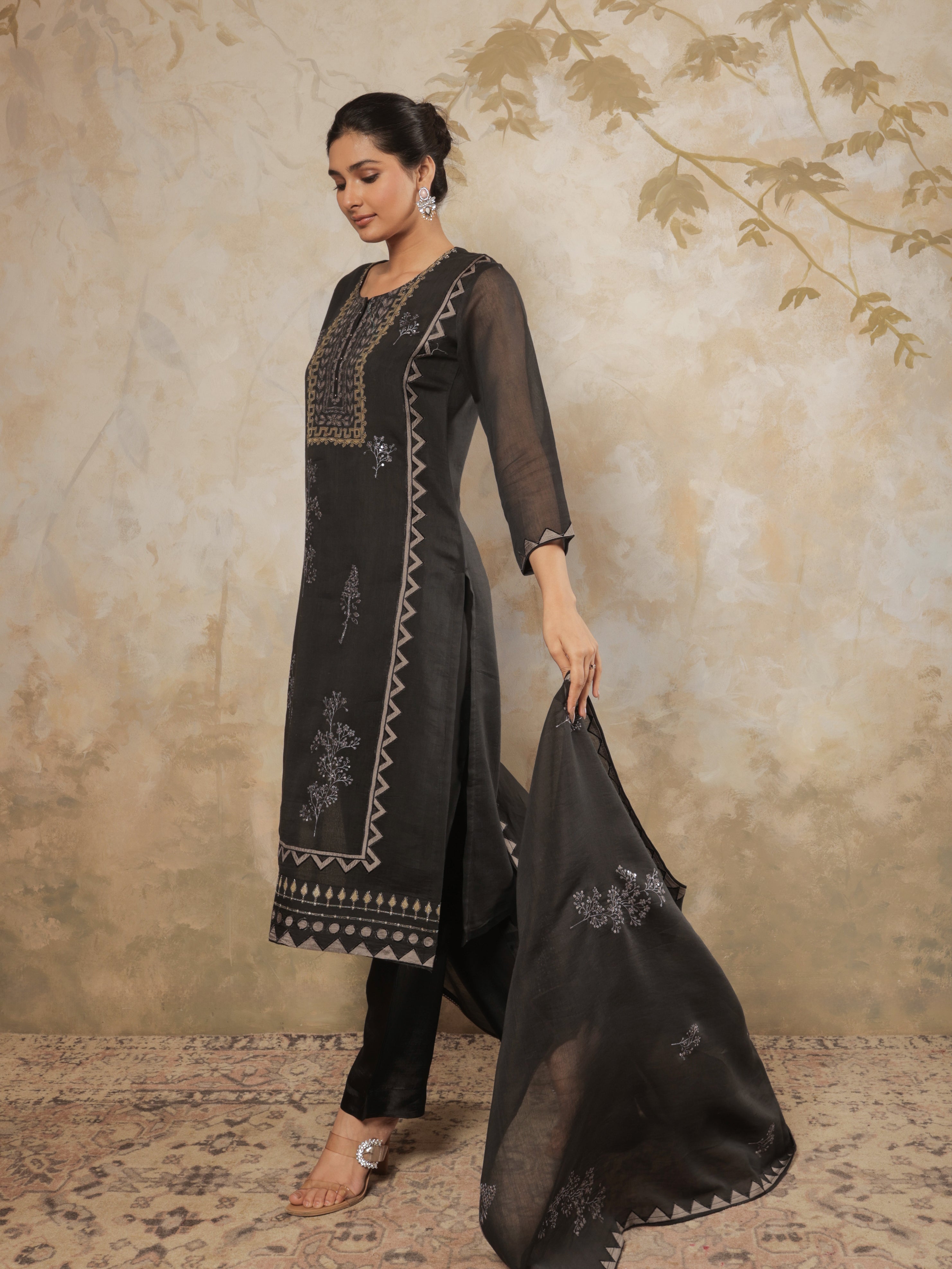 Zayra Pure Mul Chanderi Embroidered Kurta Set with Dupatta - Black