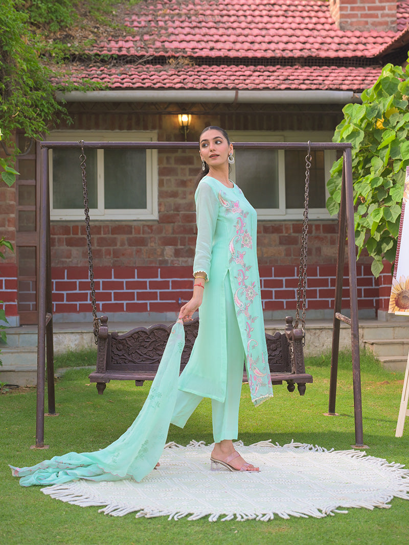 Aarvi Pure Mul Chanderi Embroidered Kurta Set with Dupatta - Aqua Blue