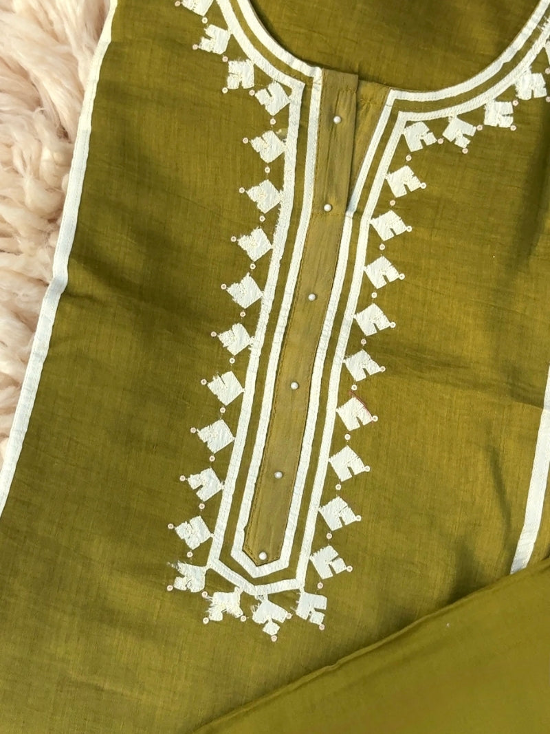 Aabroo Pure Mul Chanderi Embroidered Kurta Set with Dupatta