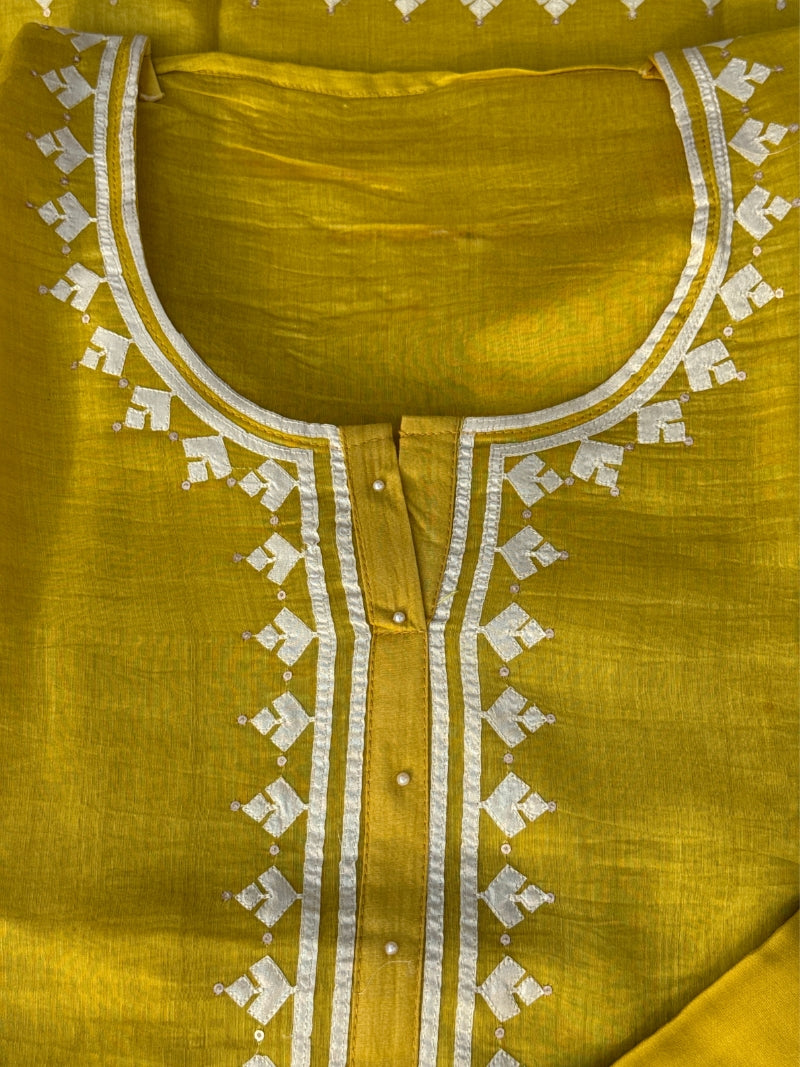 Aabroo Pure Mul Chanderi Embroidered Kurta Set with Dupatta