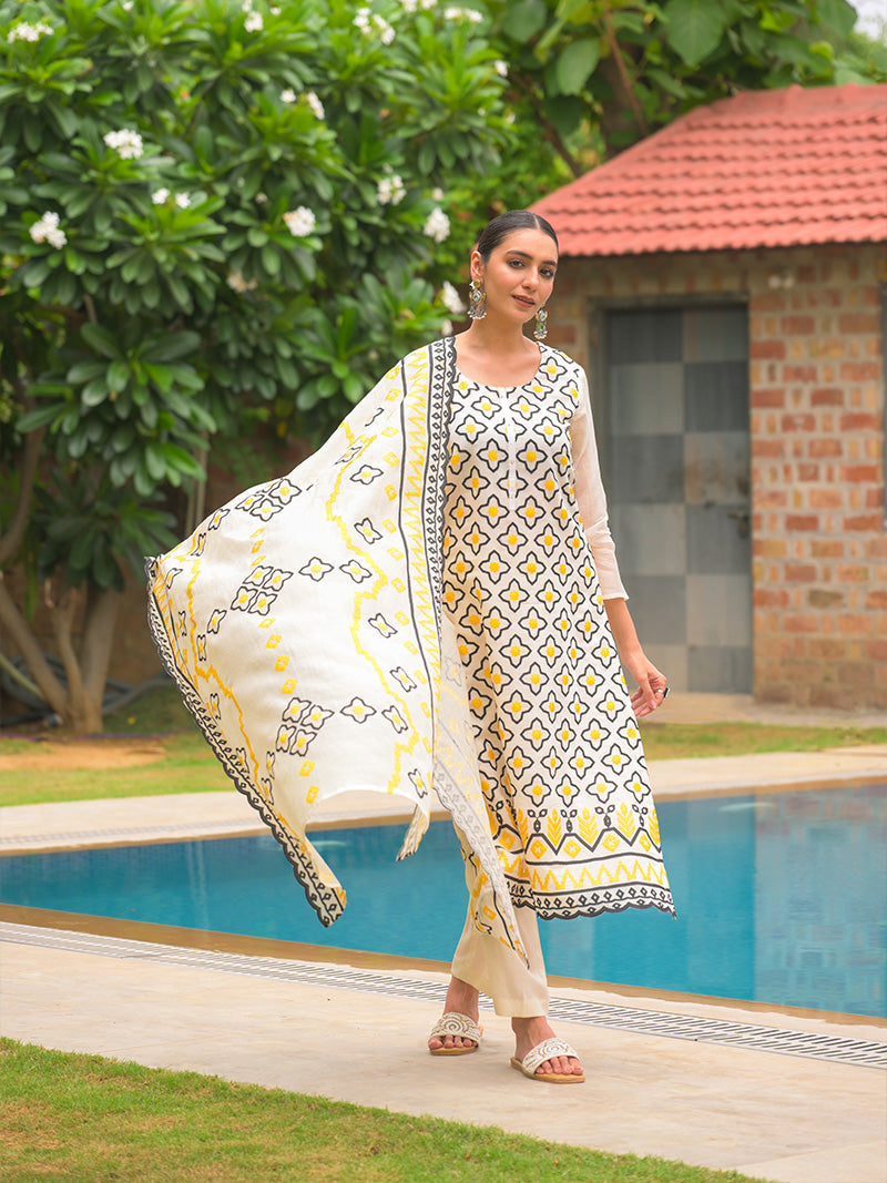 Aadya Pure Mul Chanderi Embroidered Kurta Set with Dupatta - Ivory Yellow