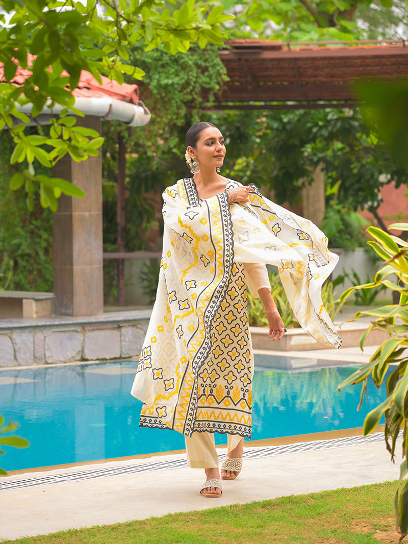 Aadya Pure Mul Chanderi Embroidered Kurta Set with Dupatta - Ivory Yellow