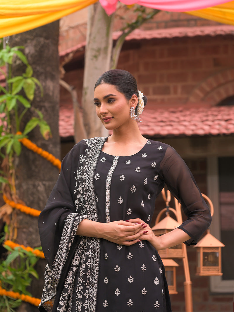 Ayana Organza Embroidered Kurta Set with Dupatta - Midnight Black