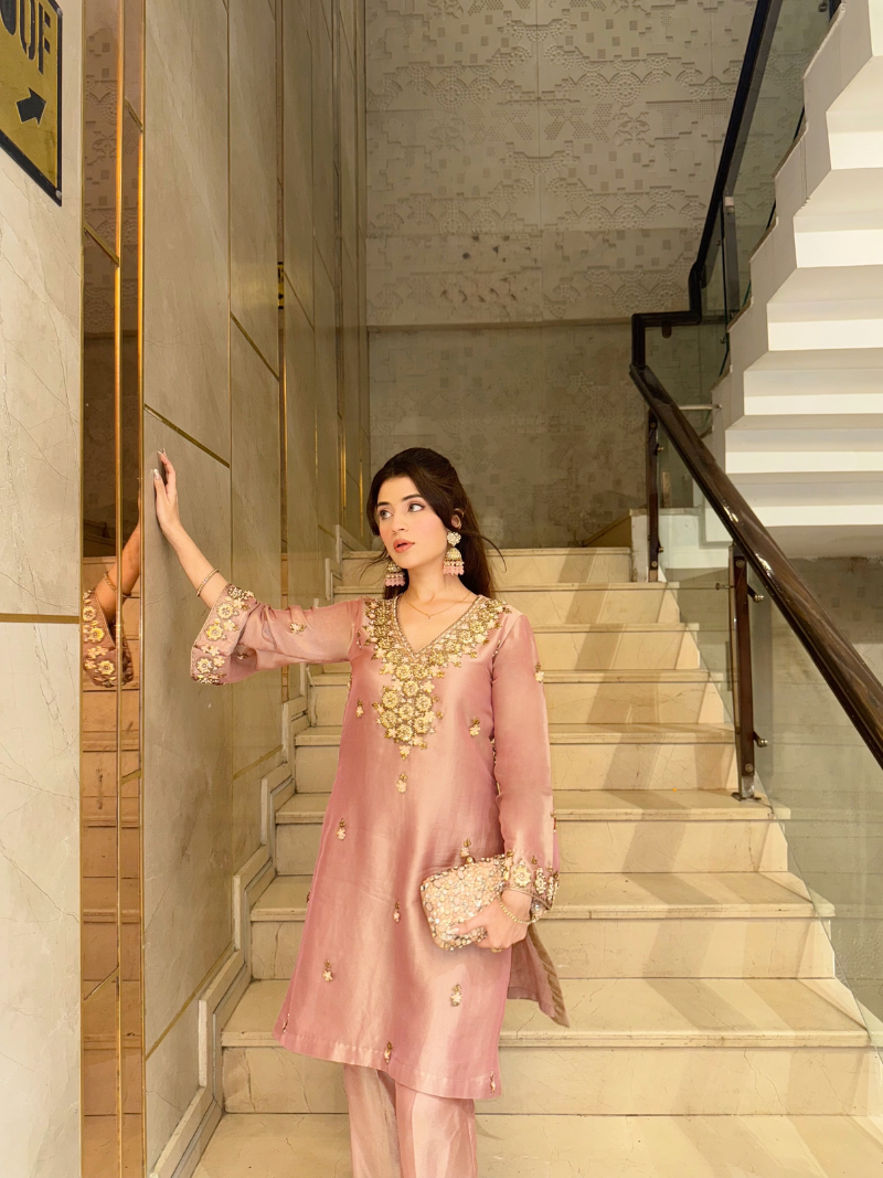 Lavanya Kanchipuram Silk Floral Zari Kurta Set - Rose Pink