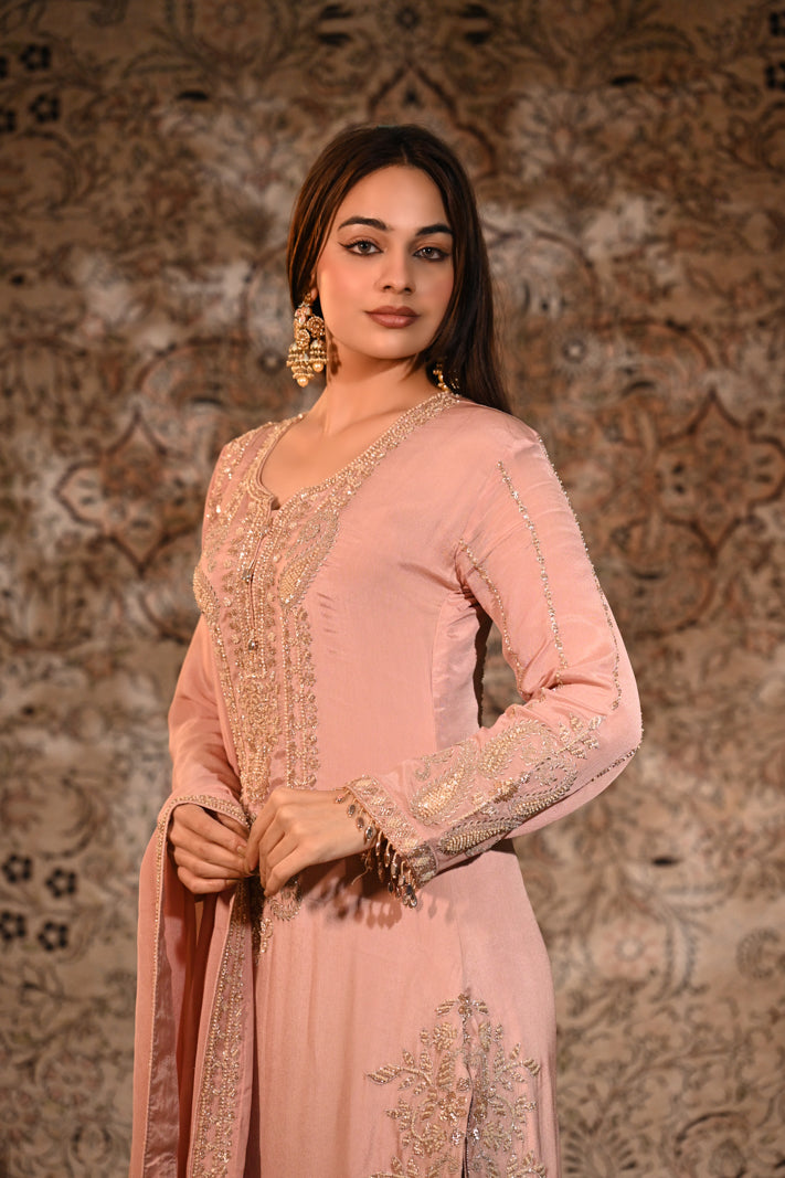 The Gulabi Noor Dusty Pink Chanderi Silk Embroidered Kurta Set with Dupatta