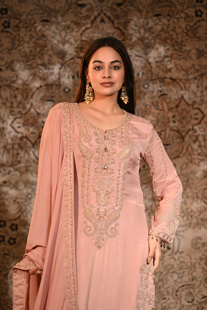 The Gulabi Noor Dusty Pink Chanderi Silk Embroidered Kurta Set with Dupatta