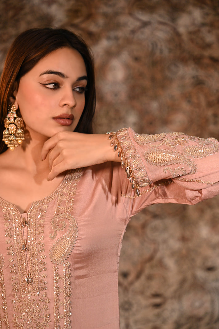The Gulabi Noor Dusty Pink Chanderi Silk Embroidered Kurta Set with Dupatta