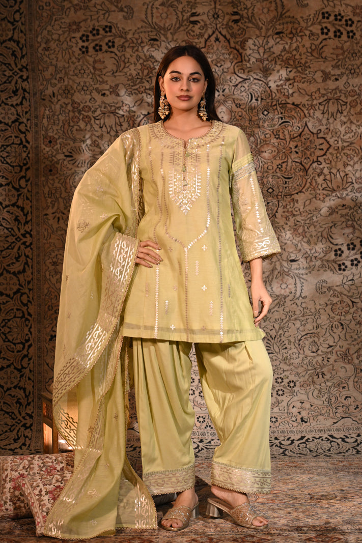 Noor-e-Pista Embroidered Suit Set