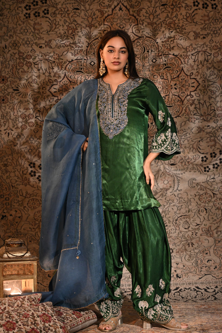 Emerald Noor Velvet Suit Set