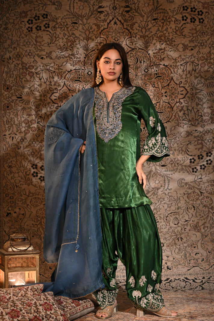 Emerald Noor Velvet Suit Set