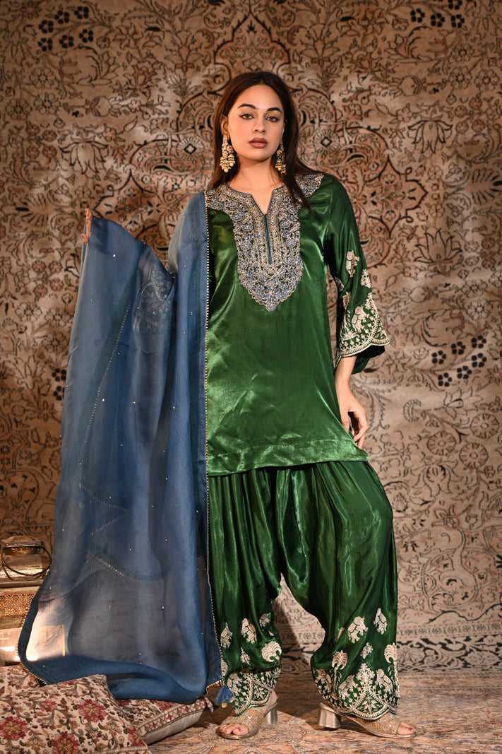 Emerald Noor Velvet Suit Set