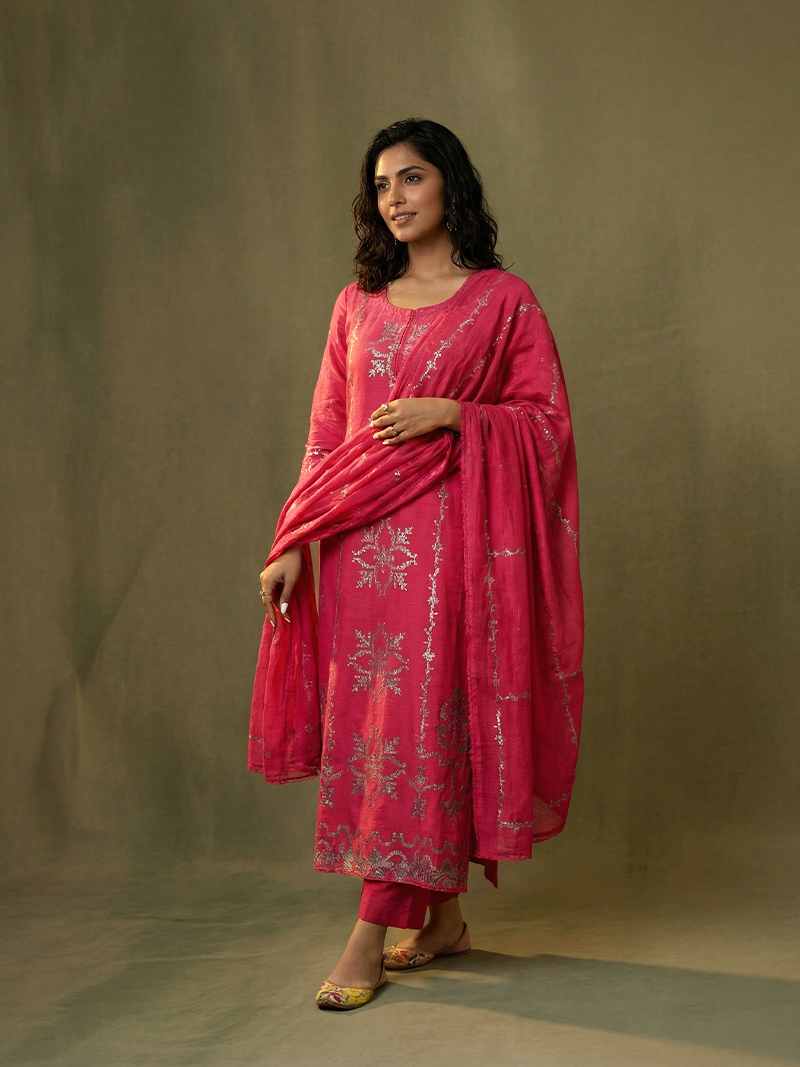 SAIRA MUL CHANDERI EMBROIDERED KURTA SET WITH DUPATTA