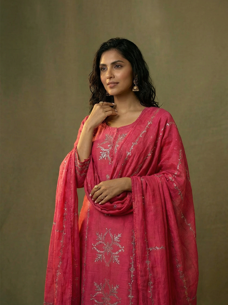 SAIRA MUL CHANDERI EMBROIDERED KURTA SET WITH DUPATTA