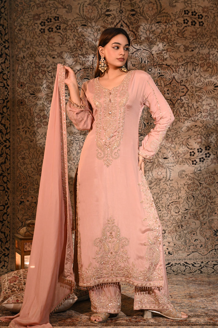 The Gulabi Noor Dusty Pink Chanderi Silk Embroidered Kurta Set with Dupatta